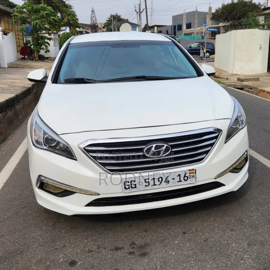 Hyundai Sonata SE 4dr Sedan (2.4L 4cyl 6A) 2015 White