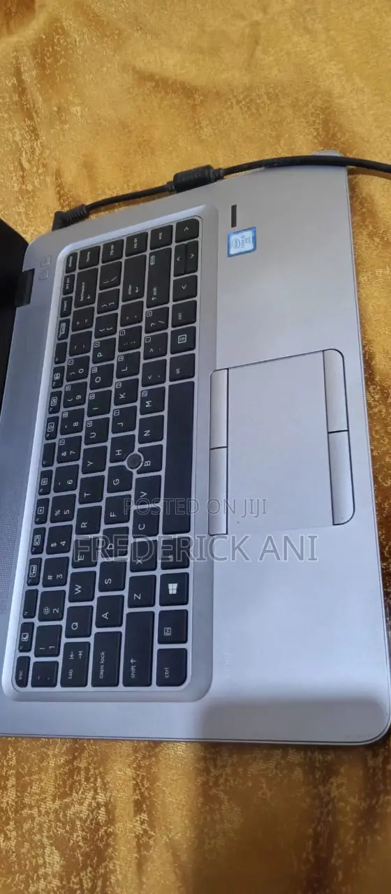 Laptop HP EliteBook 840 G3 4GB Intel Core i5 HDD+SSD 500GB