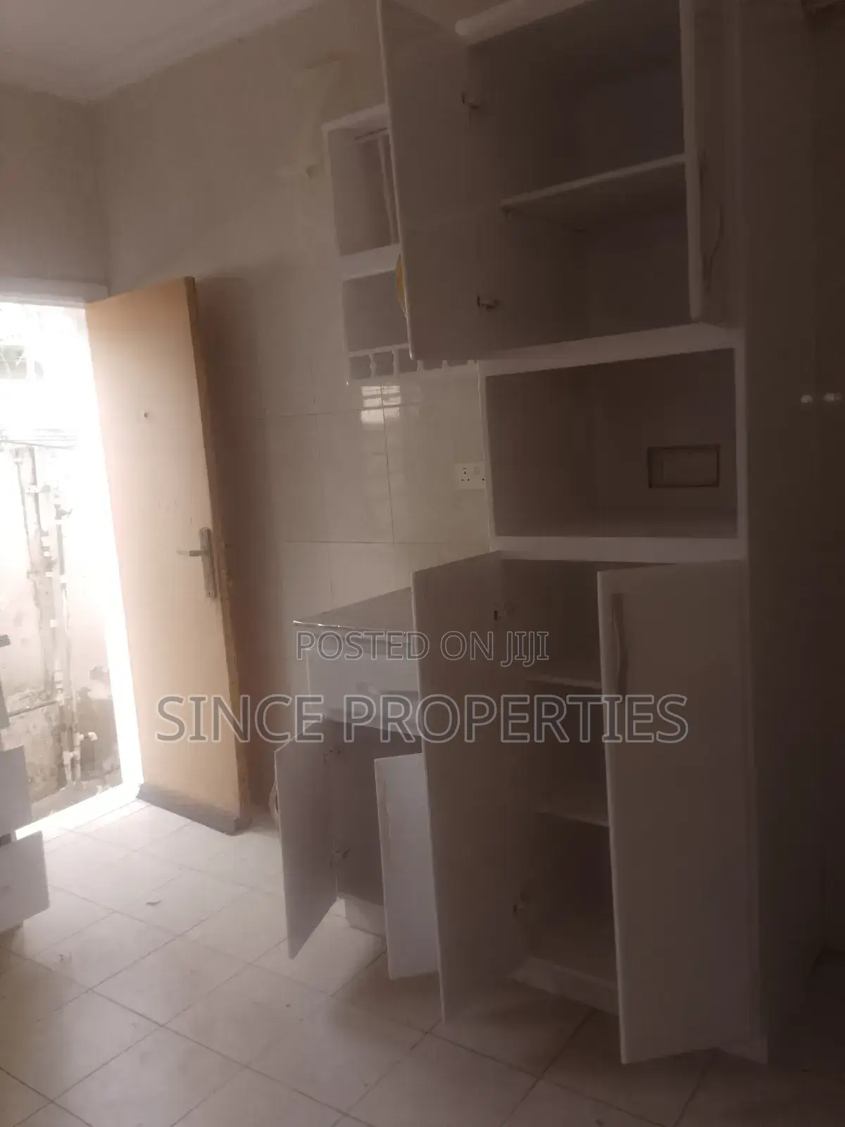 3bdrm House in Sinco Properties, Oxford Street for rent