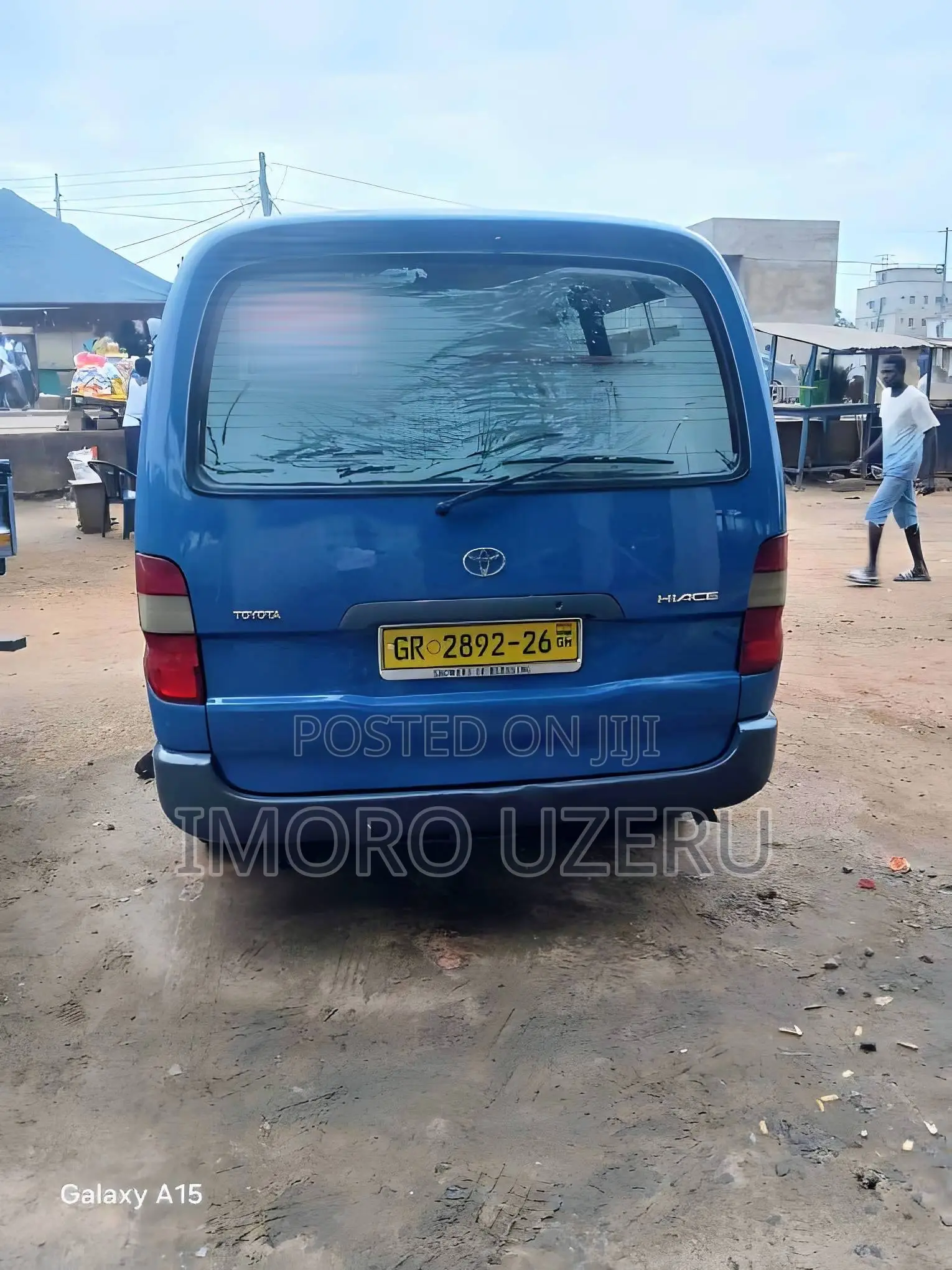 Toyota HiAce 2013 Blue