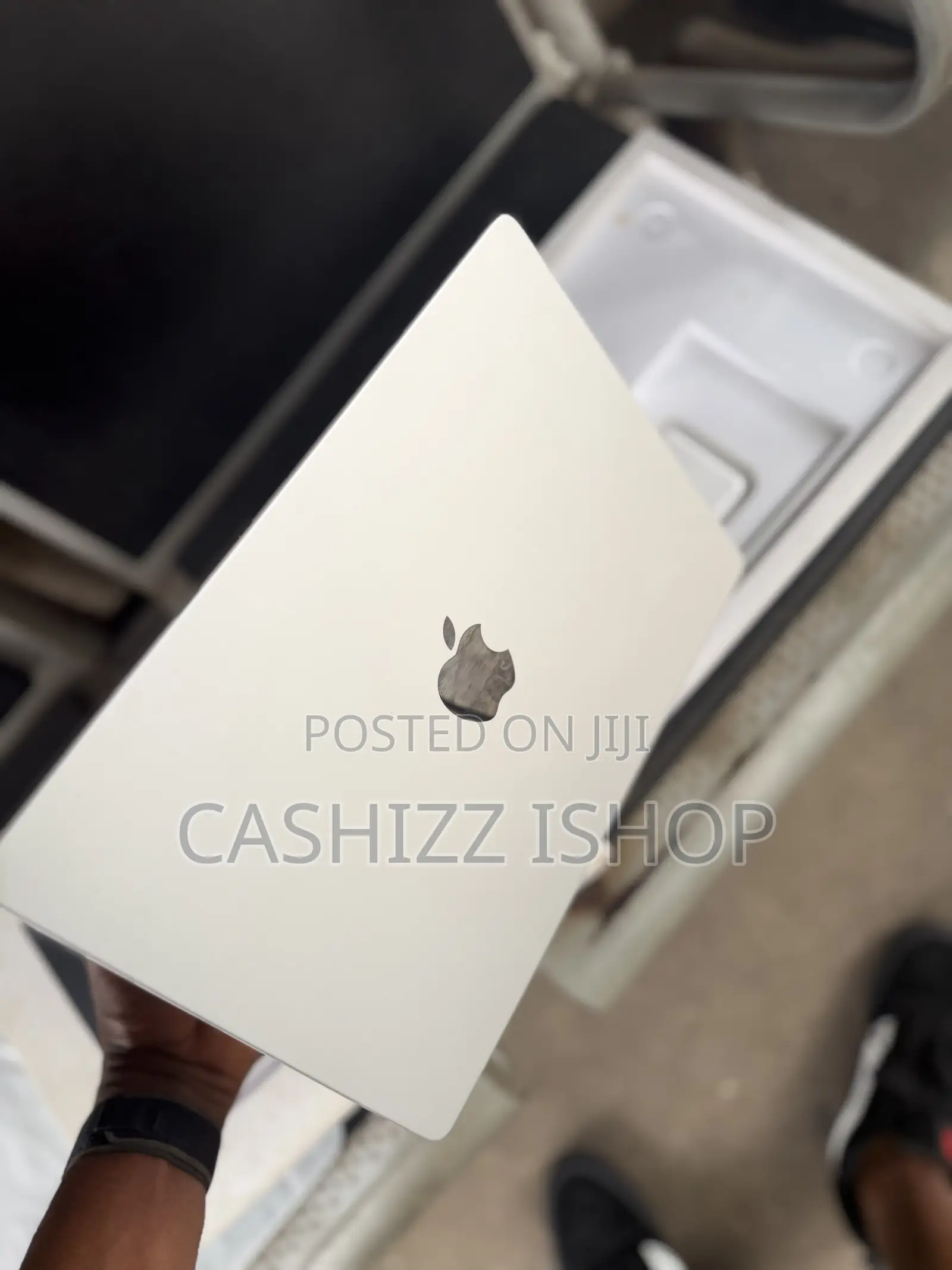 Laptop Apple MacBook Pro 2024 M4 16GB Apple M4 SSD 512GB