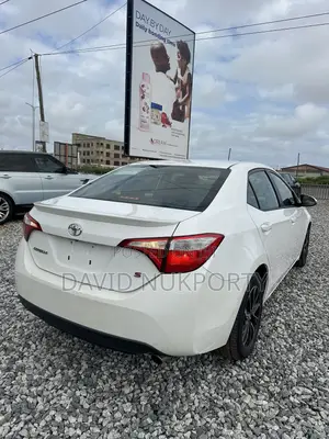 Toyota Corolla 2015 White
