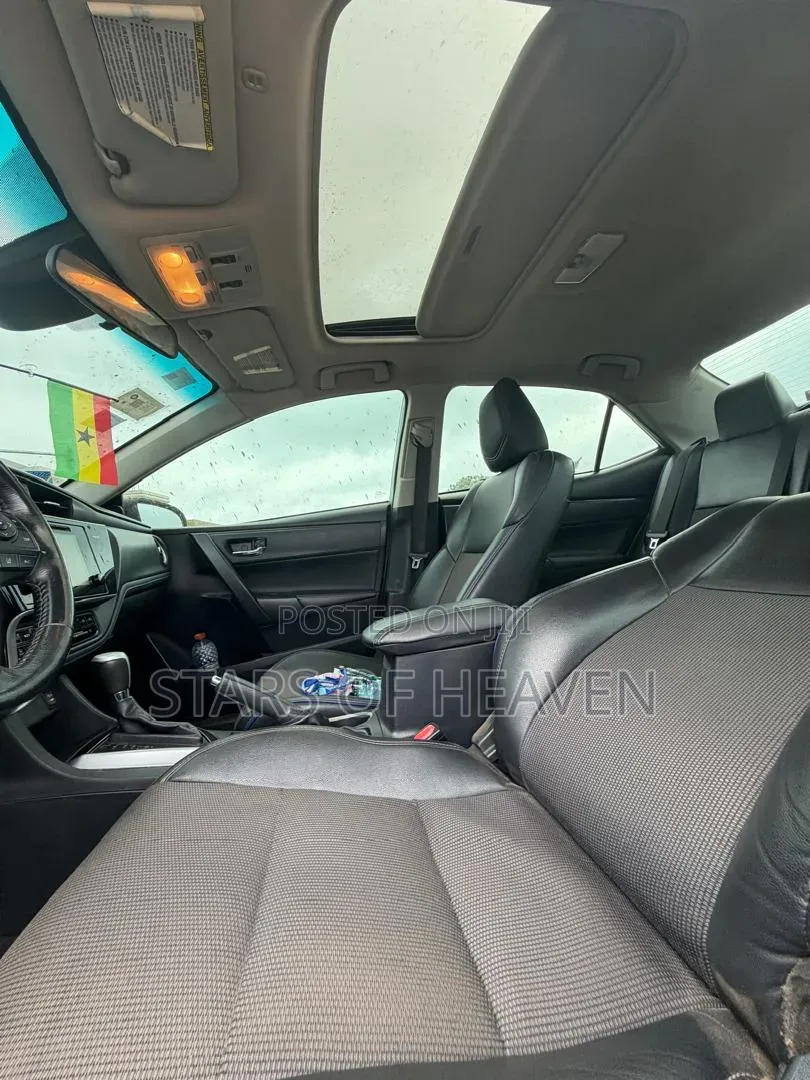 Toyota Corolla 2017 Blue