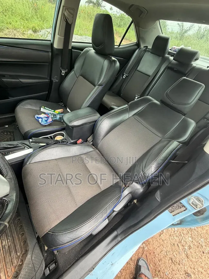 Toyota Corolla 2017 Blue