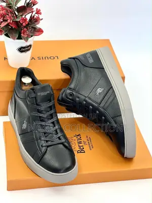 U.S Polo Assn Mid - Top Sneakers