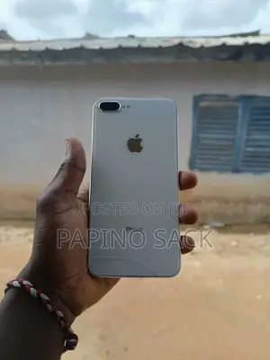 Apple iPhone 8 Plus 64 GB White