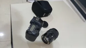 Canon Camera, 35mm Lence.