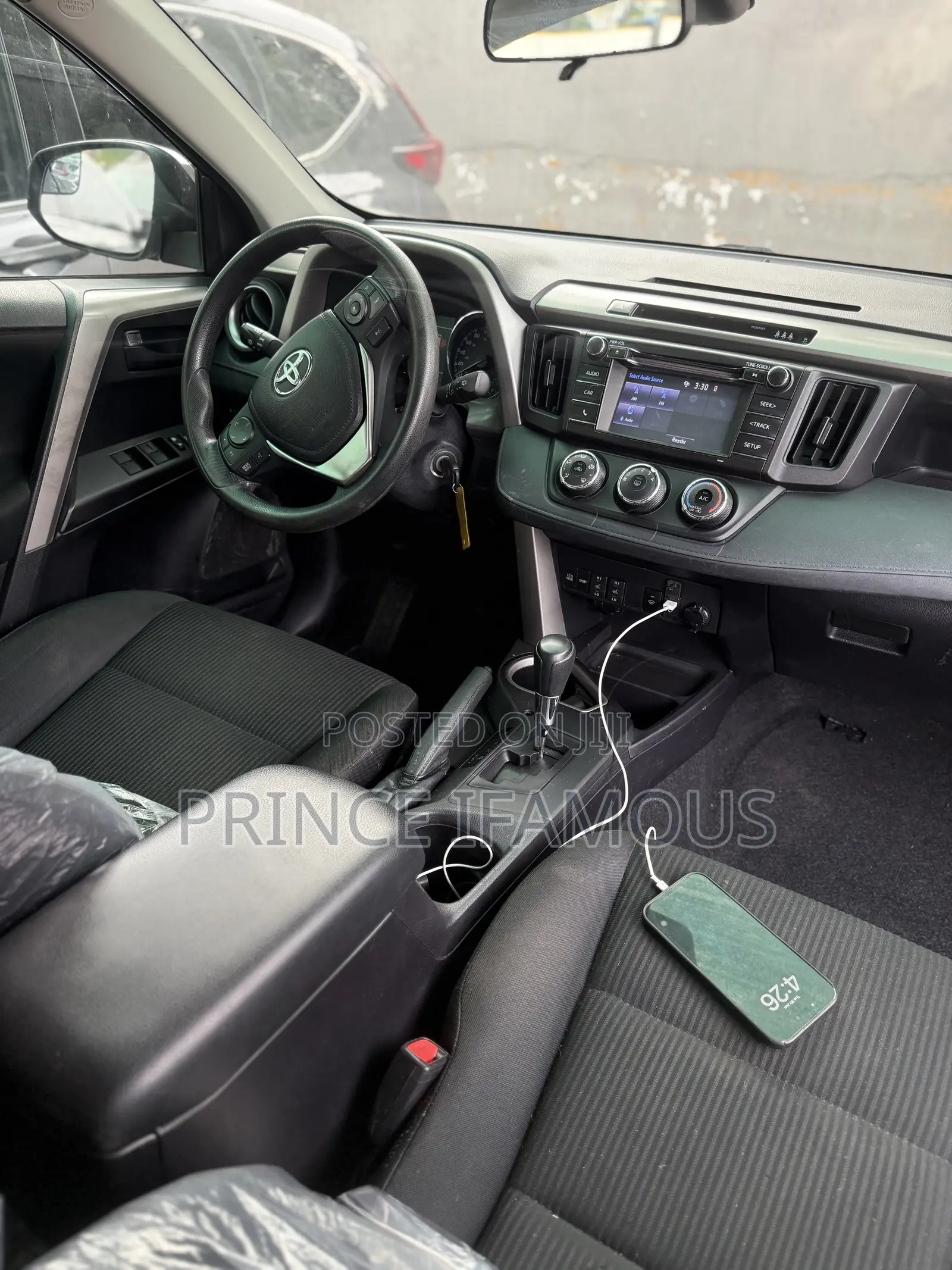 Toyota RAV4 LE 4dr SUV AWD (2.5L 4cyl 6A) 2018 Gray