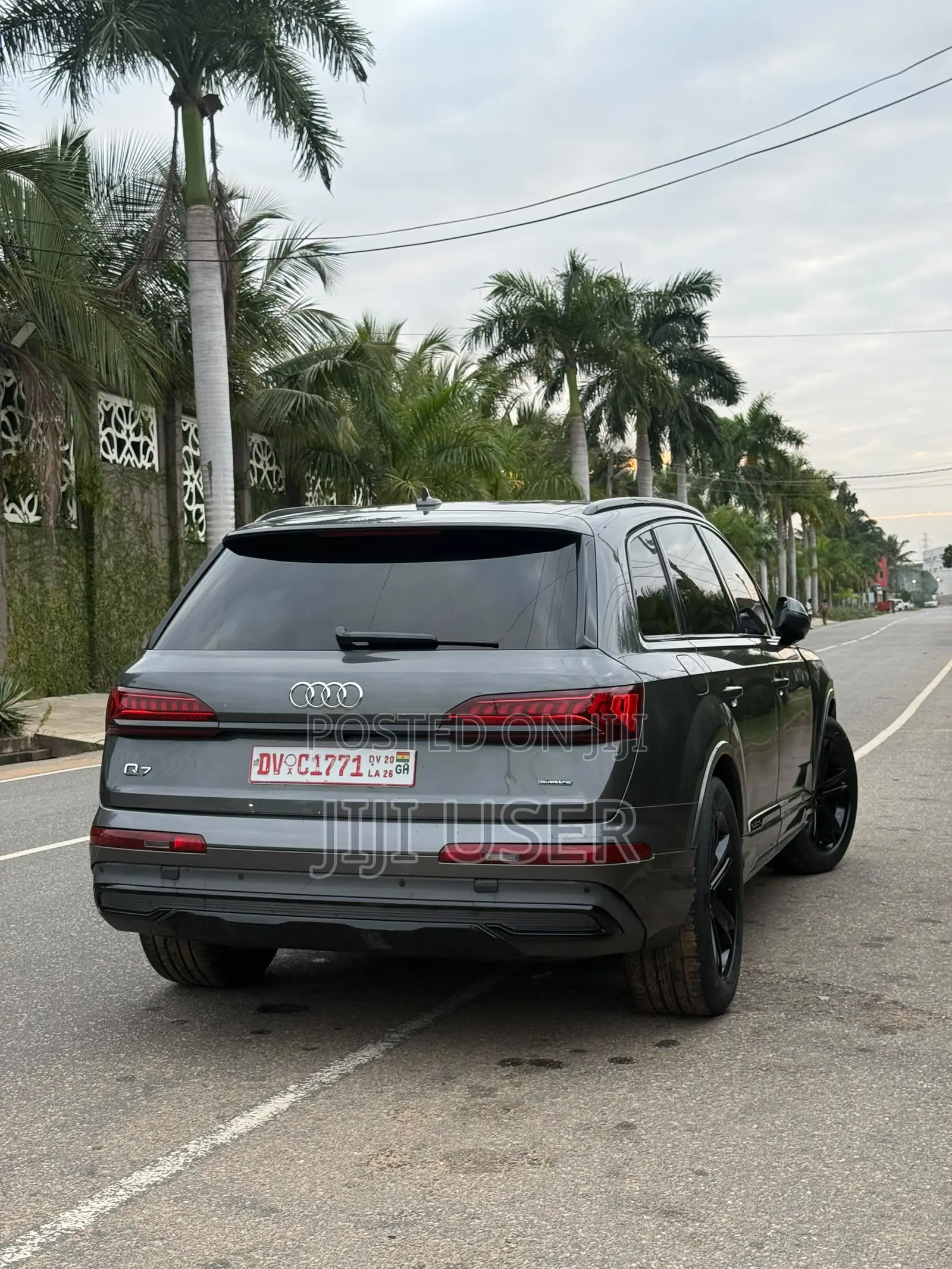 Audi Q7 Premium 2021 Gray