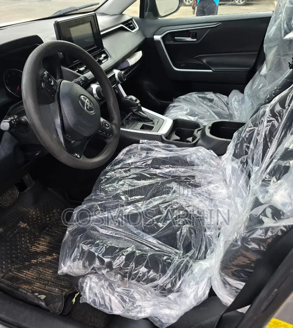 Toyota RAV4 2021 Gray