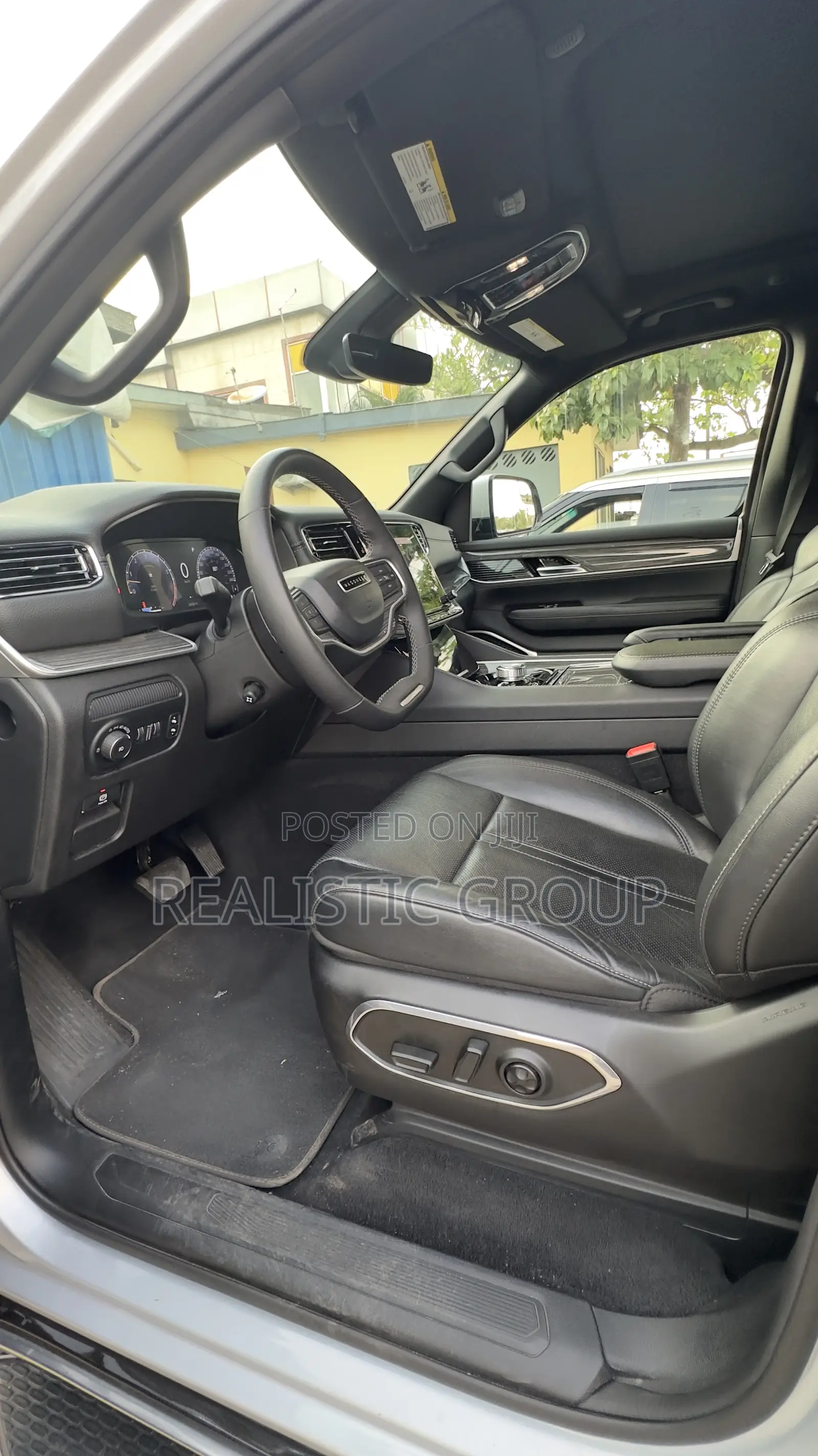Jeep Grand Wagoneer 2022 Gray