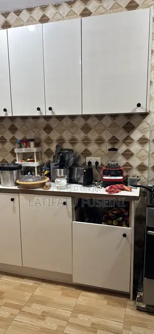 Kitchen Cabinents