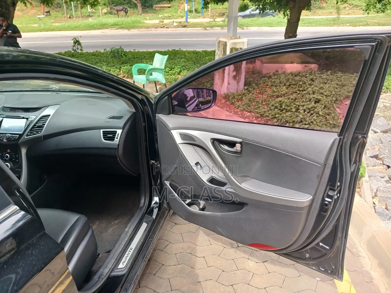 Hyundai Avante 2015 Black