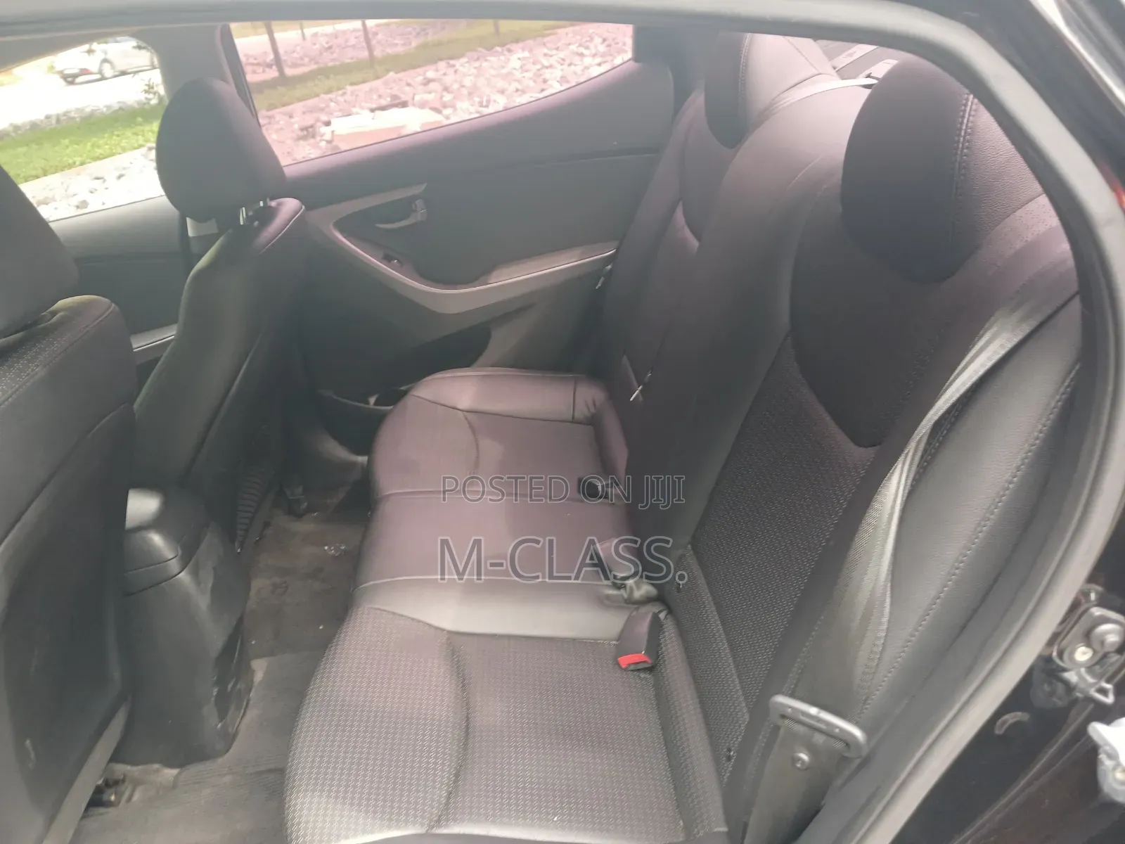 Hyundai Avante 2015 Black