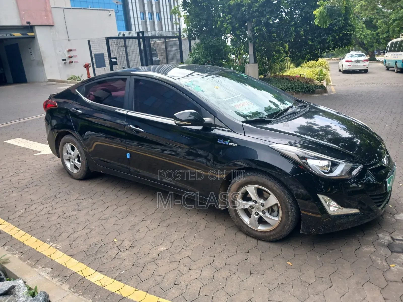 Hyundai Avante 2015 Black