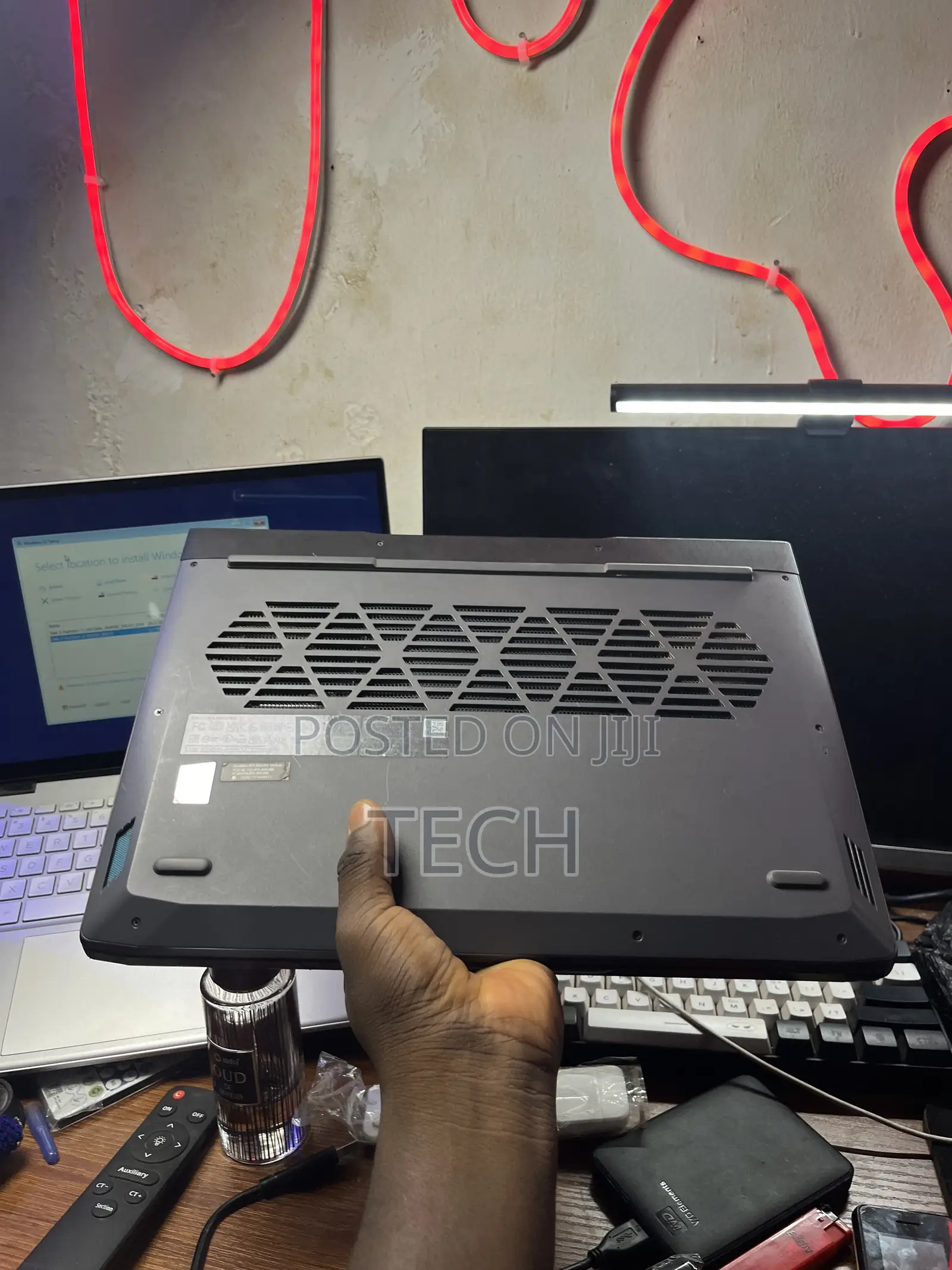 Laptop Lenovo LOQ 15IRH8 32GB Intel Core i5 SSD 1T