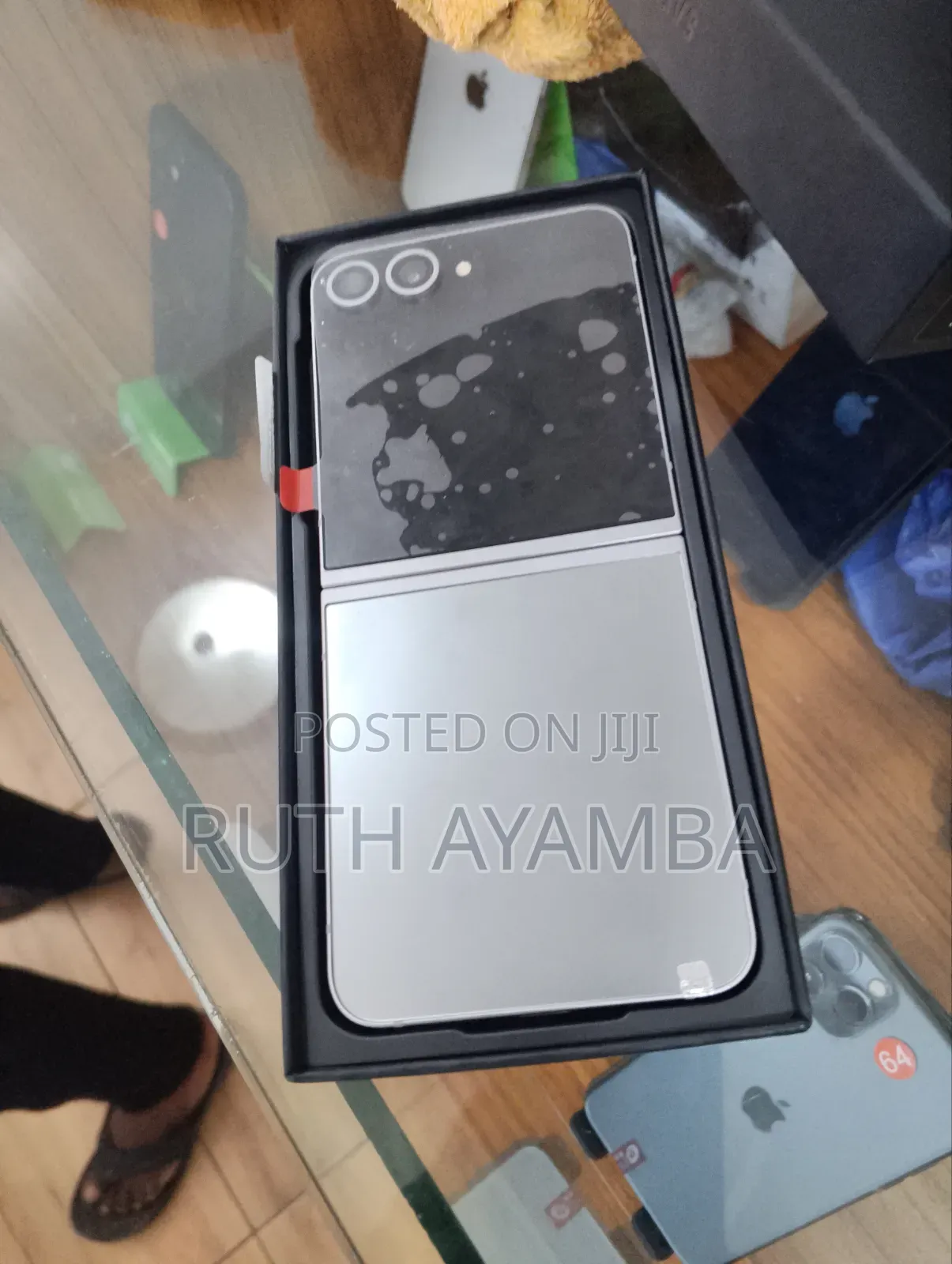 New Samsung Galaxy Z Flip6 256 GB Gray