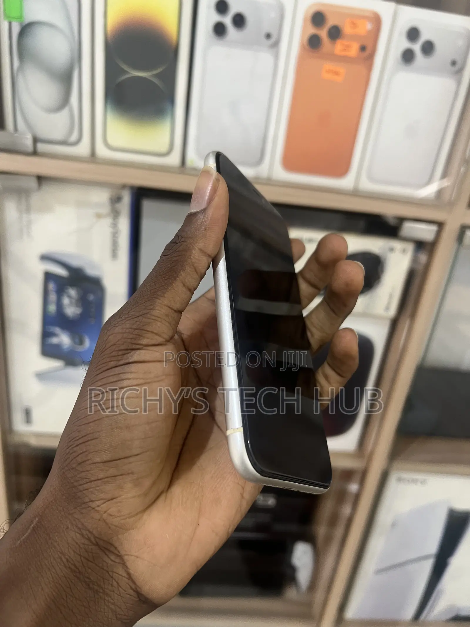 Apple iPhone 11 64 GB White