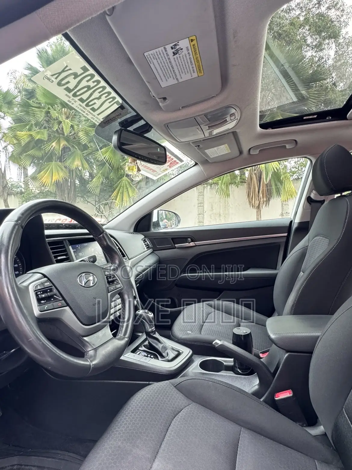 Hyundai Elantra 2018 White