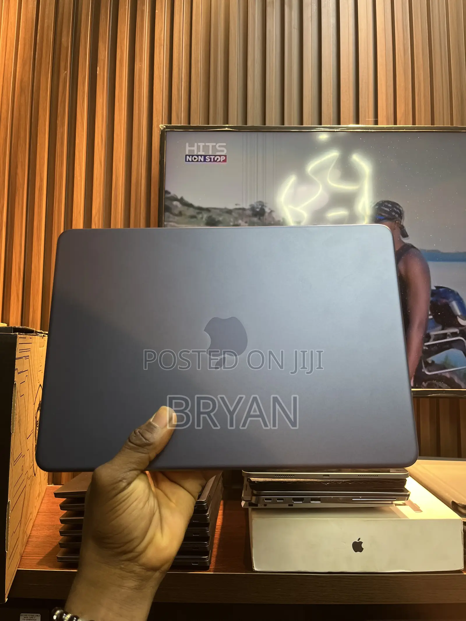 Laptop Apple MacBook Neo 2026 8GB SSD 512GB