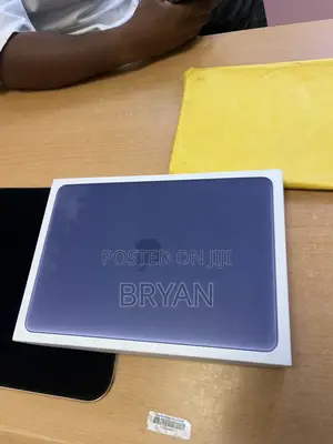 Laptop Apple MacBook Neo 2026 8GB SSD 512GB