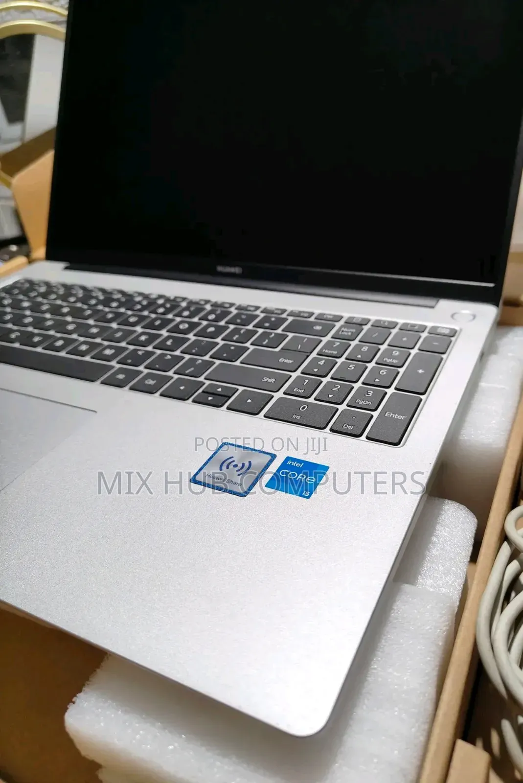 New Laptop Huawei MateBook HZ-W19 16GB Intel Core i5 SSD 512GB