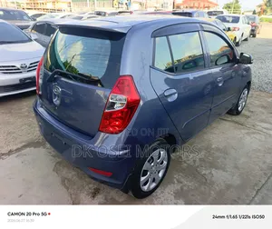 Hyundai I10 2014 Blue