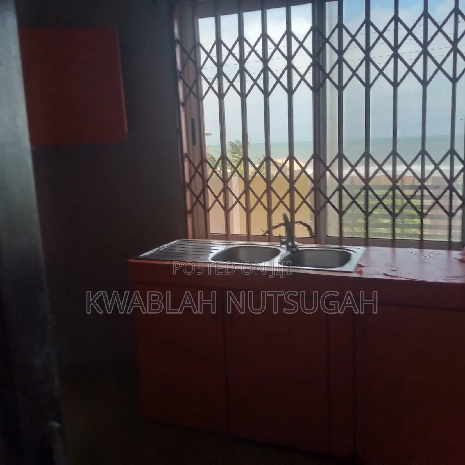 1bdrm Room & Parlour in Cold Store for rent