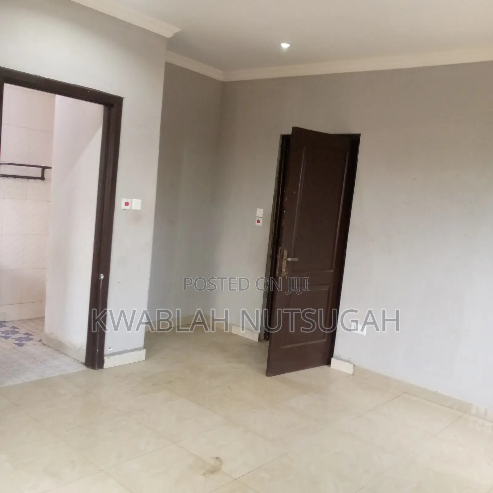1bdrm Room & Parlour in Cold Store for rent