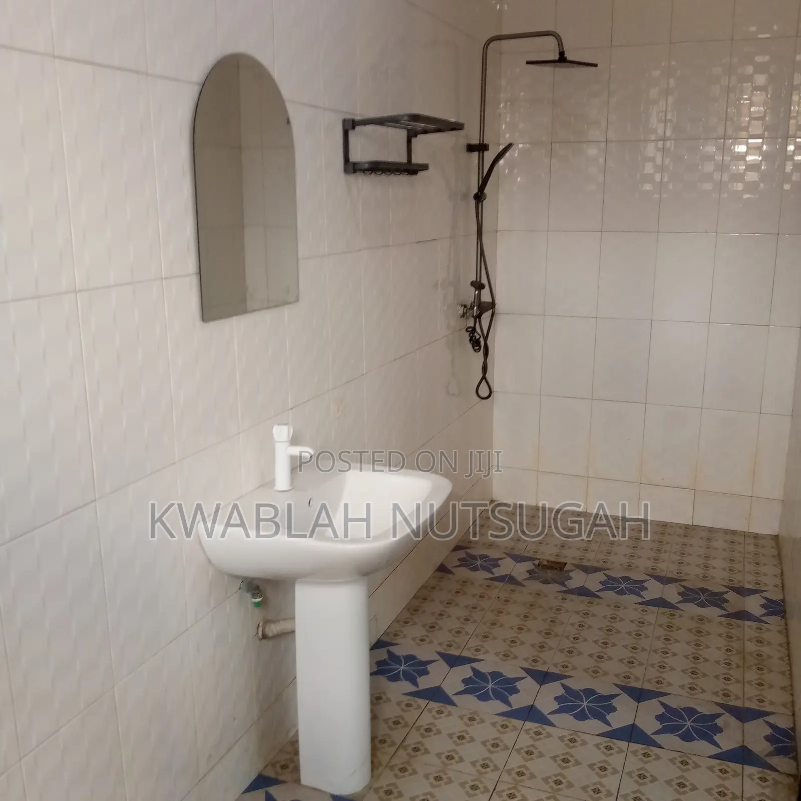1bdrm Room & Parlour in Cold Store for rent