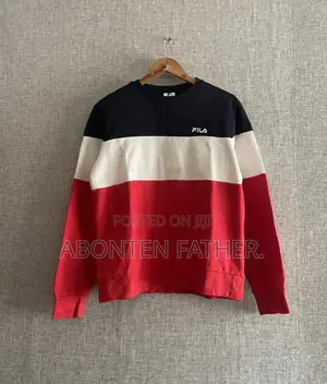 Round Neck Sweatshirt