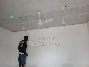 Store for Rent at Mallam Junction-Kokroko