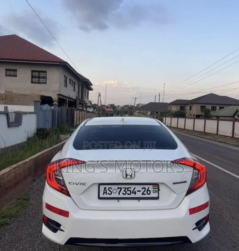 Honda Civic Touring 2dr Coupe (1.5L 4cyl) 2017 White