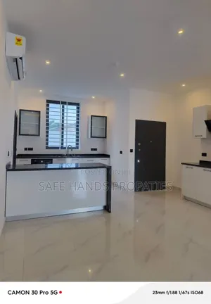 Furnished 5bdrm House in Botwe, Accra Metropolitan for sale