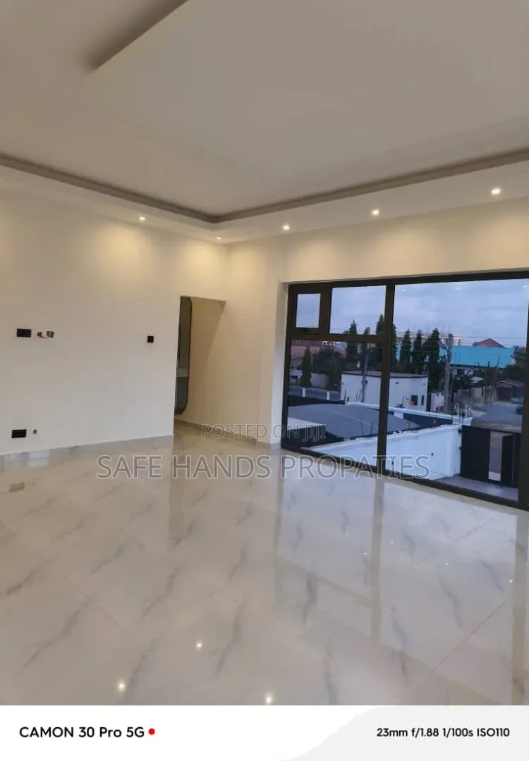 Furnished 5bdrm House in Botwe, Accra Metropolitan for sale