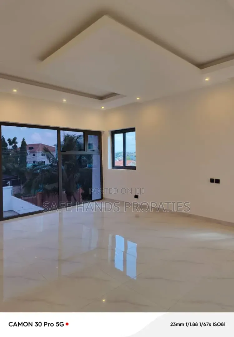 Furnished 5bdrm House in Botwe, Accra Metropolitan for sale