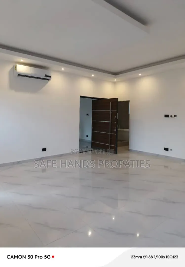 Furnished 5bdrm House in Botwe, Accra Metropolitan for sale
