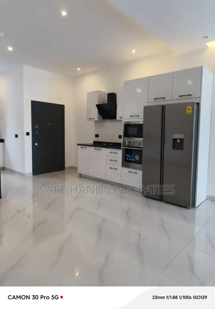 Furnished 5bdrm House in Botwe, Accra Metropolitan for sale