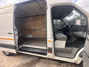 Volkswagen Crafter 2010 White