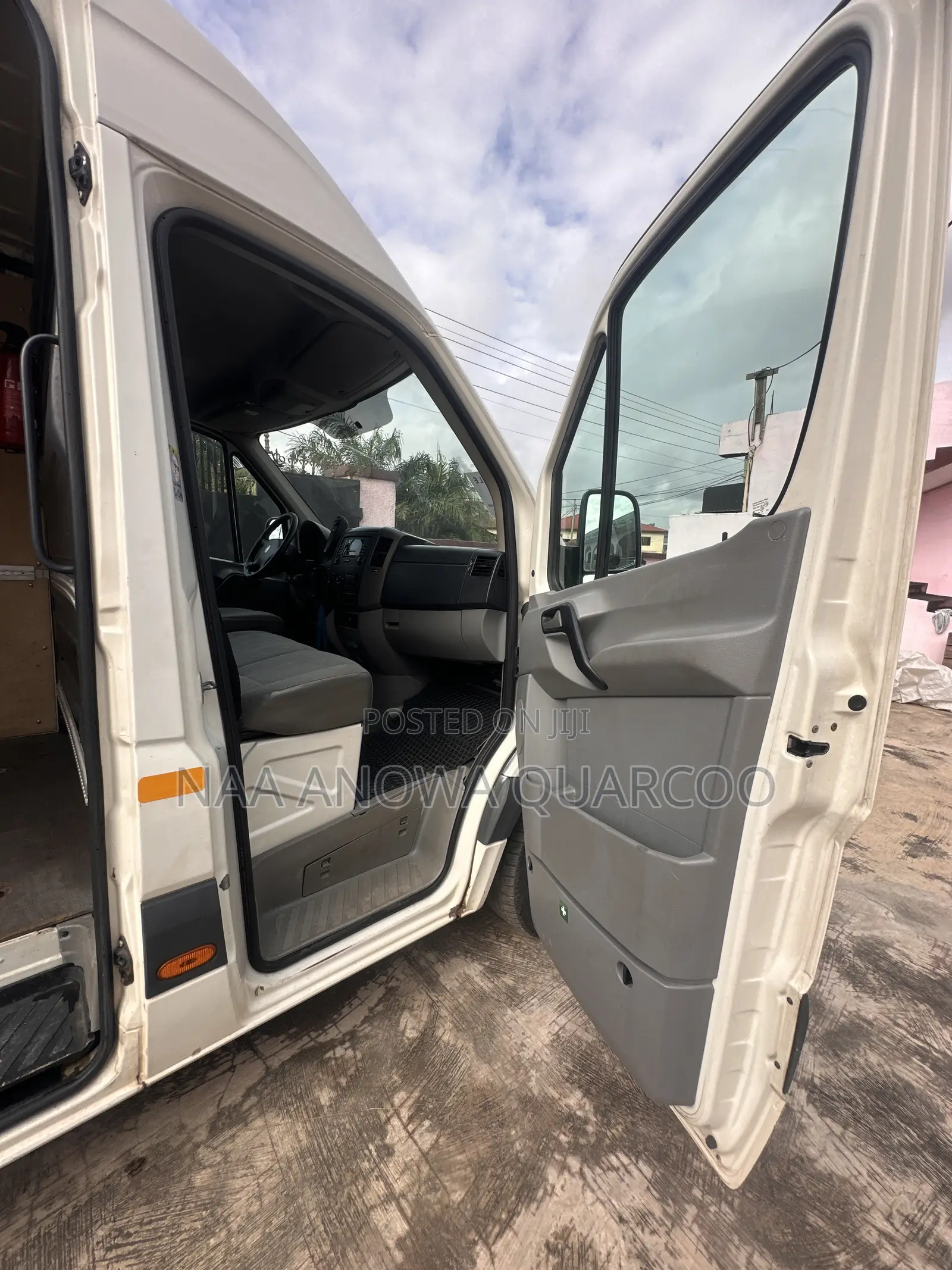 Volkswagen Crafter 2010 White