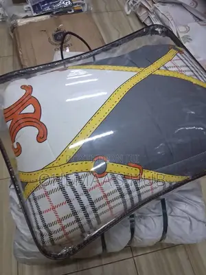 1 Duvet Cover, 2bedsheets, 2pillow Cases