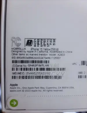 New Apple iPhone 15 256 GB Yellow