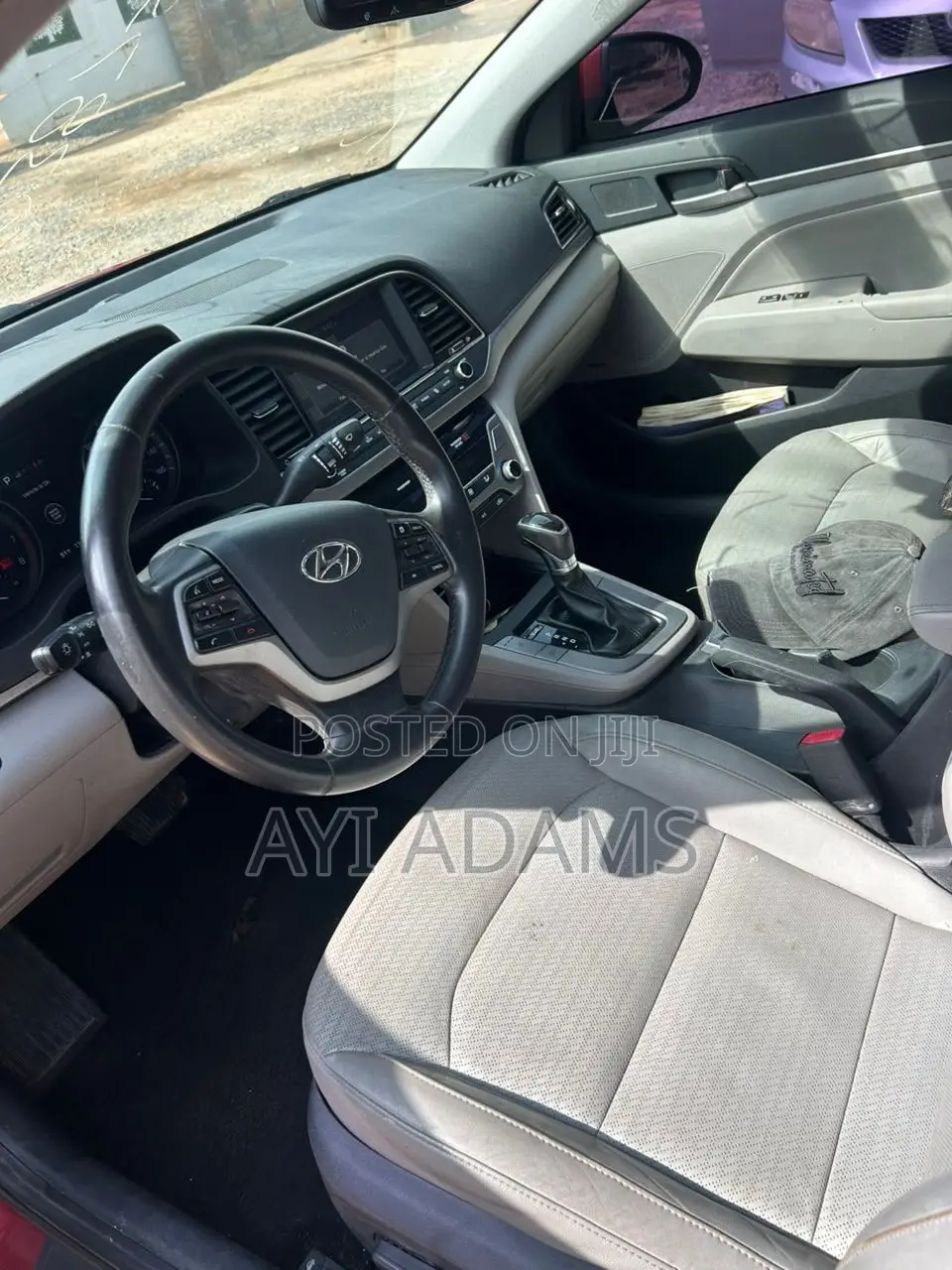 Hyundai Elantra Limited Sedan FWD (2.0L 4cyl 6A) 2017 Red