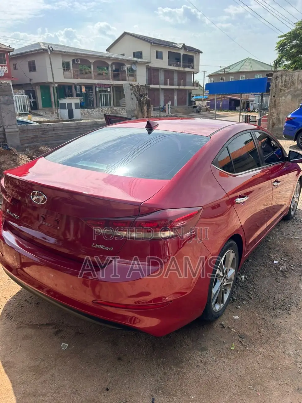 Hyundai Elantra Limited Sedan FWD (2.0L 4cyl 6A) 2017 Red
