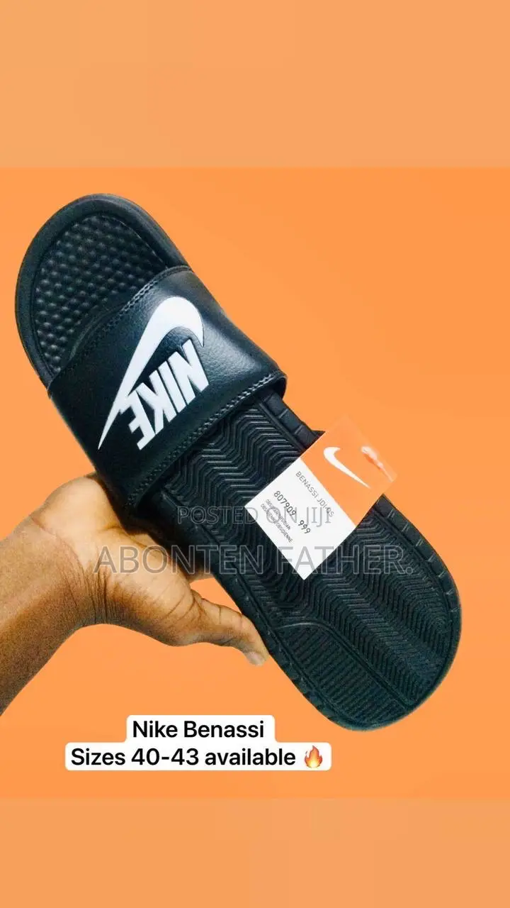 Nike Benassi