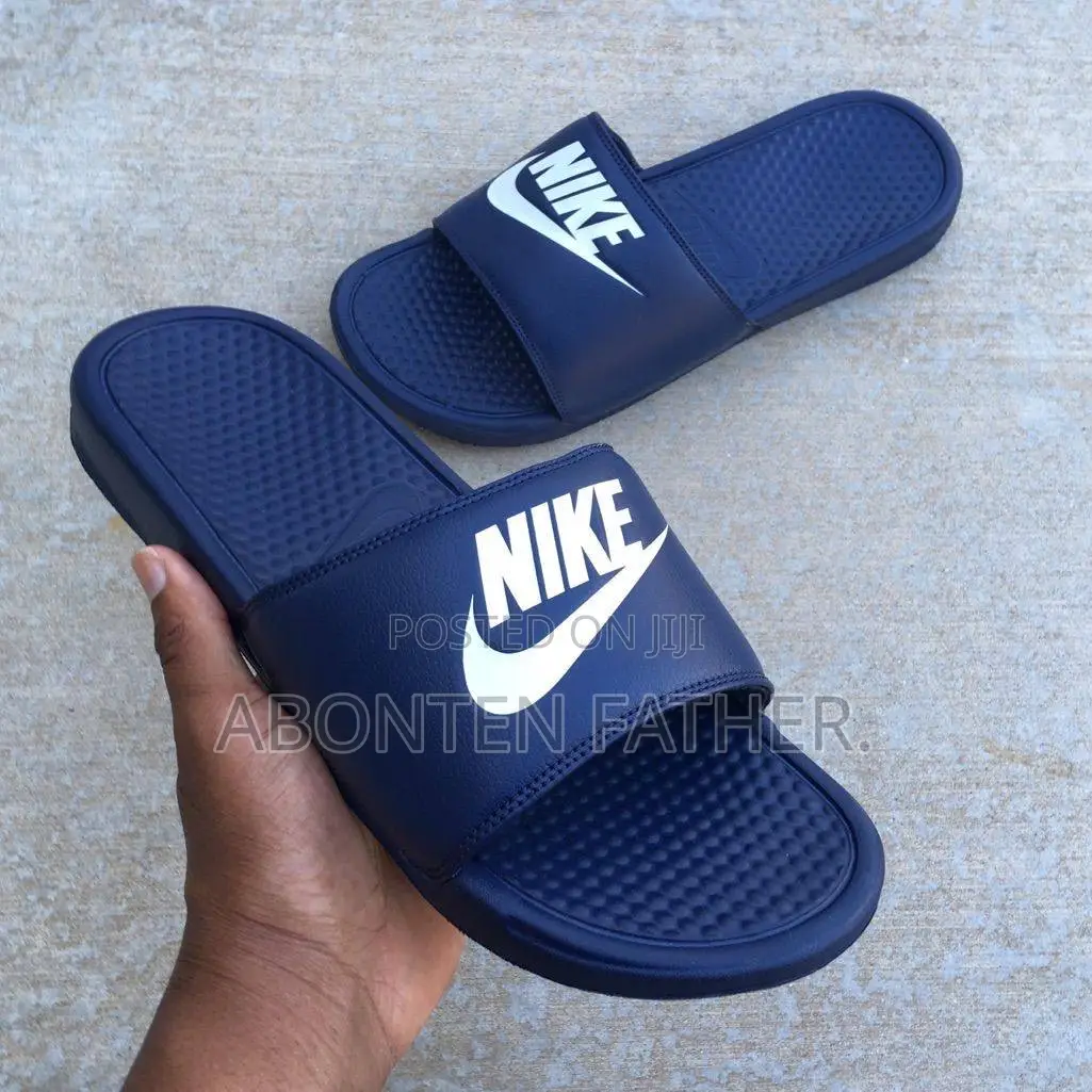 Nike Benassi