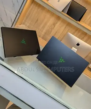 Laptop Razer Blade Advanced 16GB Intel Core i7 SSD 512GB