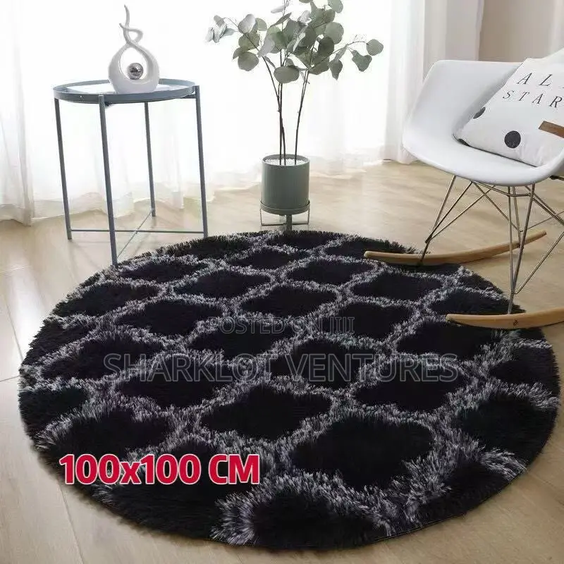 Round Center Fluffy Mat