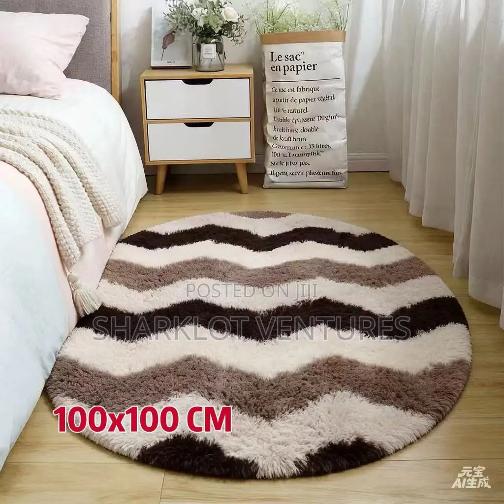 Round Center Fluffy Mat