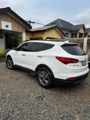 Hyundai Santa Fe 2014 White
